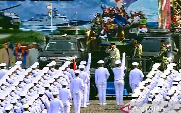 Prabowo Minta TNI Terus Gembleng Diri, Ikuti Perkembangan Zaman