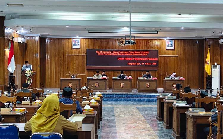 Seluruh Fraksi DPRD Kobar Sepakati 3 Ranperda ini Dibahas