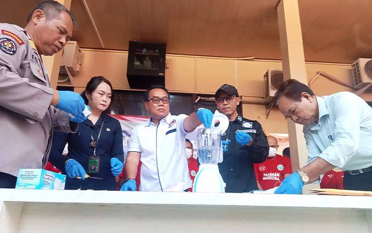 Polres Kotim Musnahkan Sabu Seharga Ratusan Juta Rupiah