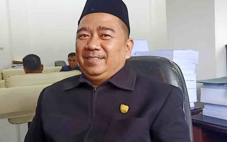 DPRD Apresiasi Langkah Disdukcapil Barut Lakukan Pengecekan Biometrik terhadap Penduduk Terlantar