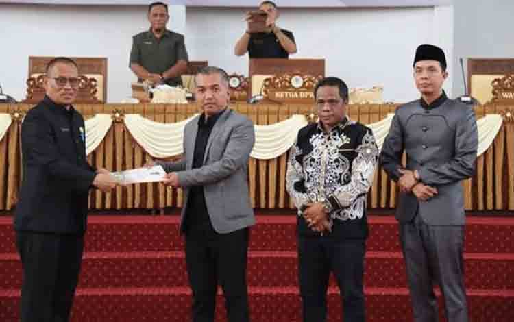 DPRD Seruyan Gelar Paripurna, Pemkab Sampaikan Dua Raperda dan Rancangan APBD 2026