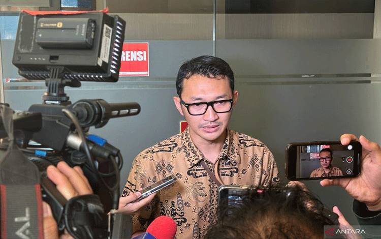 KPK Panggil Tukang Cukur Langganan Lukas Enembe
