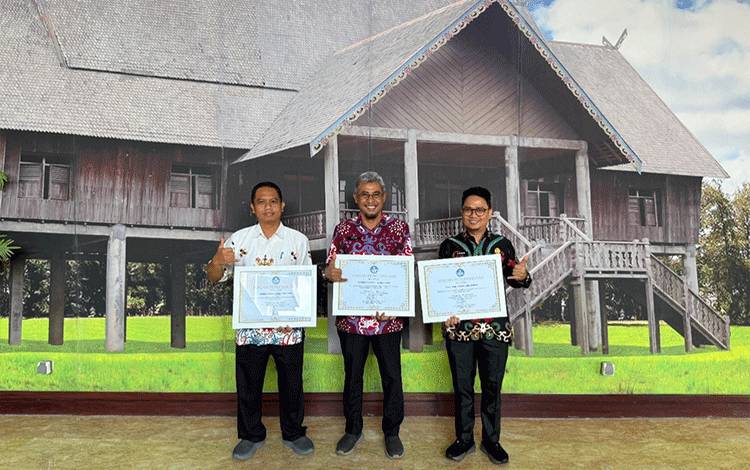 Palangka Raya Sabet 3 Penghargaan Nasional atas Inovasi dan Tata Kelola Penerimaan Siswa Baru