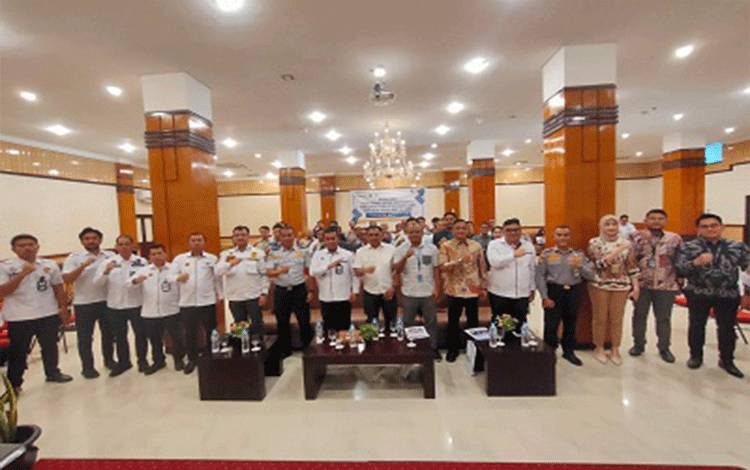 Sosialisasi Clusterisasi Peralatan Pencegahan Tumpahan Minyak Digelar di Sampit