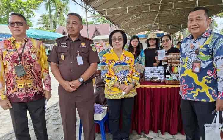Wabup Gunung Mas: Penggunaan Qris Memudahkan Masyarakat Berbelanja
