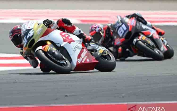 Holgado dan Almansa Rebut "Pole" Moto2 dan Moto3 Malaysia 2025