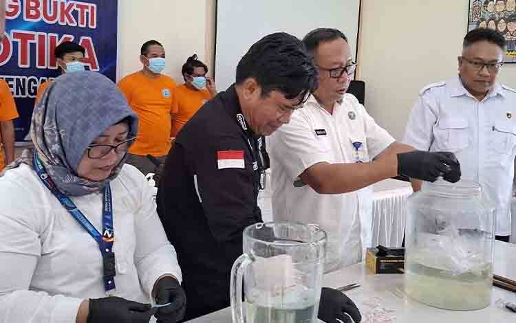 BNNP Kalteng Musnahkan 486,42 Gram Sabu dan 78 Butir Ekstasi