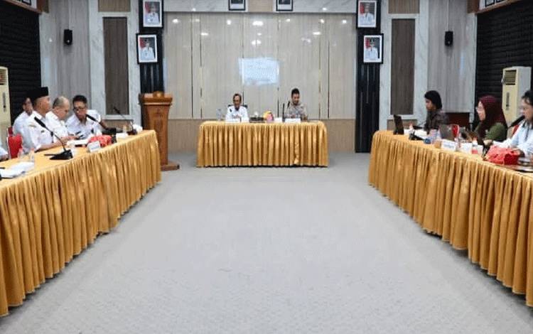 Pemkab Lamandau Gandeng UGM dalam FGD Penguatan Layanan Publik