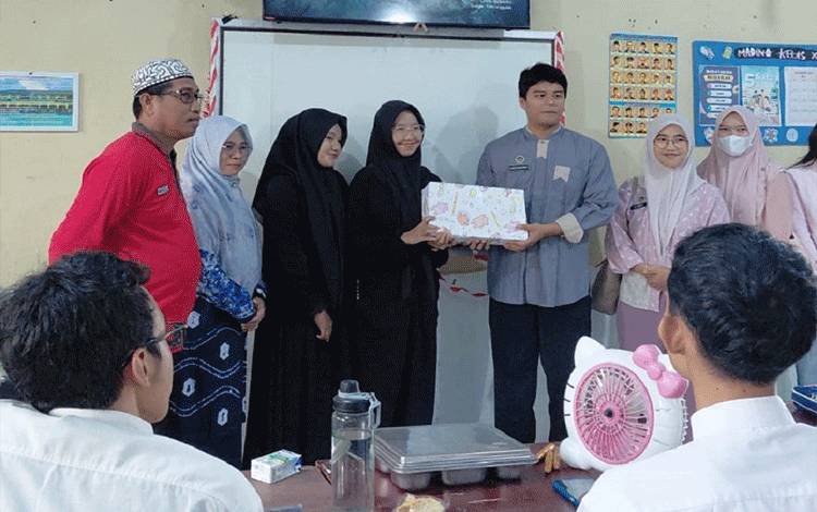 MAN Kapuas Sabet Juara Lomba Konten Video MBG Tahun 2025