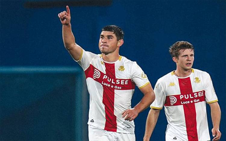 Genoa Menang Dramatis 2-1 atas Sassuolo, Jay Idzes Tampil 90 Menit