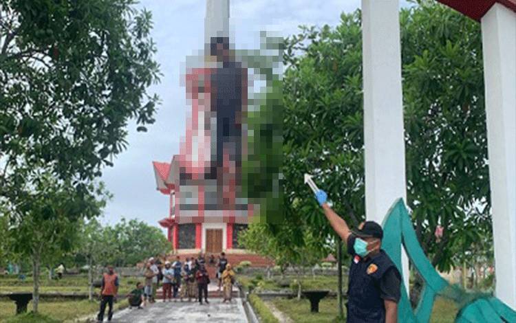 Ini Identitas Korban Bunuh Diri di Gerbang Bundaran Kecubung Pangkalan Lima Pangkalan Bun