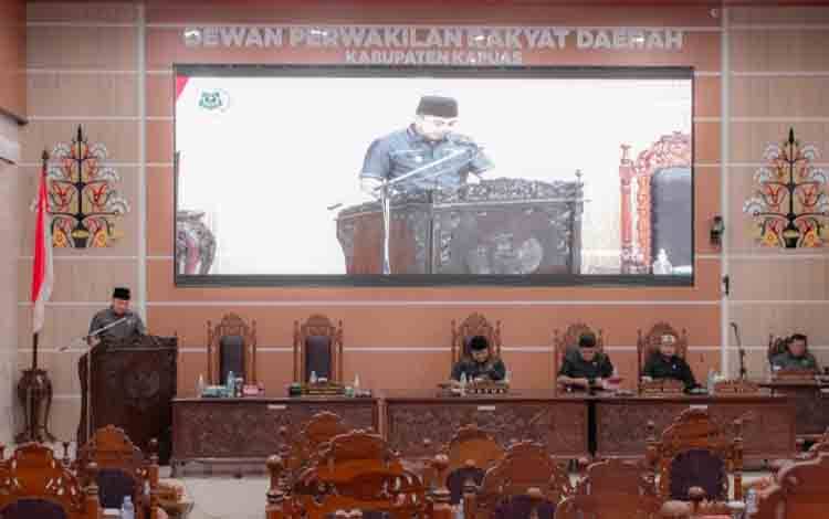 Wabup Kapuas Sampaikan Jawaban atas Pandangan Fraksi Terkait R-APBD 2026