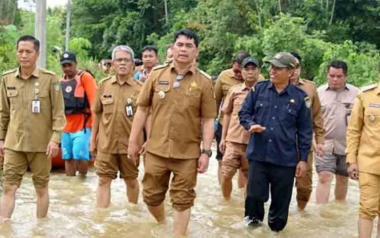 Bupati Barito Utara Instruksikan PUPR Lakukan Kajian Teknis Penanganan Banjir