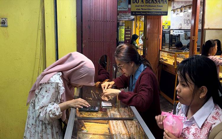 Tingkat Pembelian Emas di Palangka Raya Tidak Ada Lonjakan Meski Harga Turun