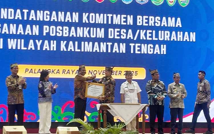 Bupati Barito Timur Hadiri Peresmian Posbankum se-Kalteng