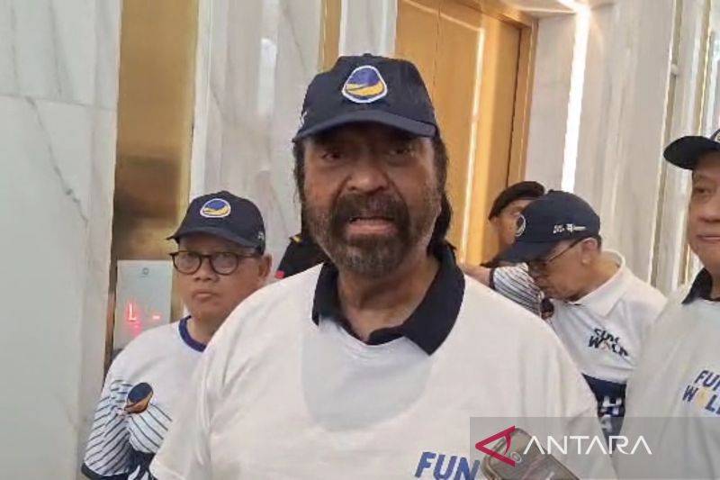 Surya Paloh Setuju Pemberian Gelar Pahlawan untuk Soeharto