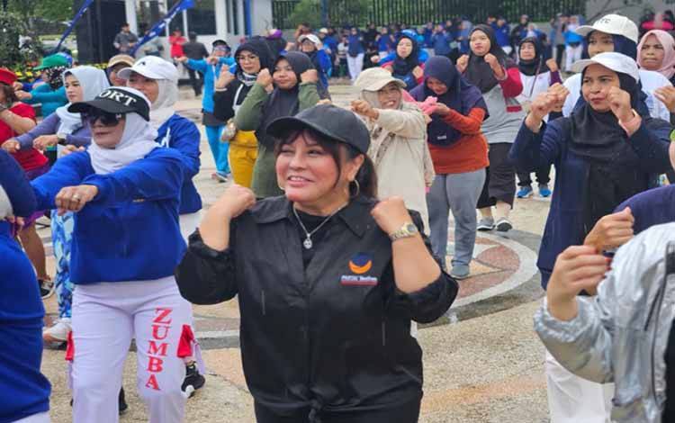 Senam Zumba Warnai Perayaan HUT ke 14 Partai NasDem di Kalimantan Tengah