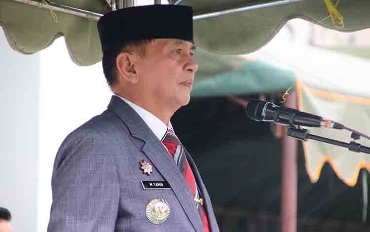 Bupati Barito Timur Bacakan Amanat Menteri Sosial pada Upacara Hari Pahlawan 2025