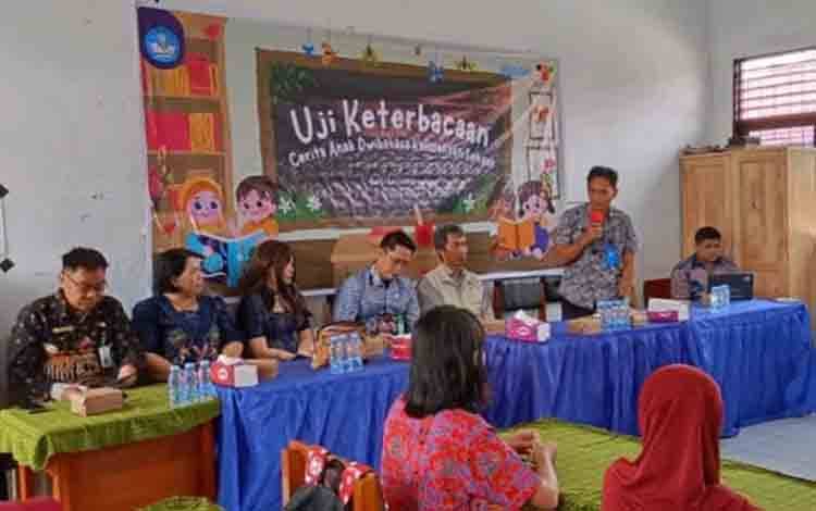 Balai Bahasa Kalteng Gelar Uji Keterbacaan Cerita Anak Dwibahasa di Barito Utara