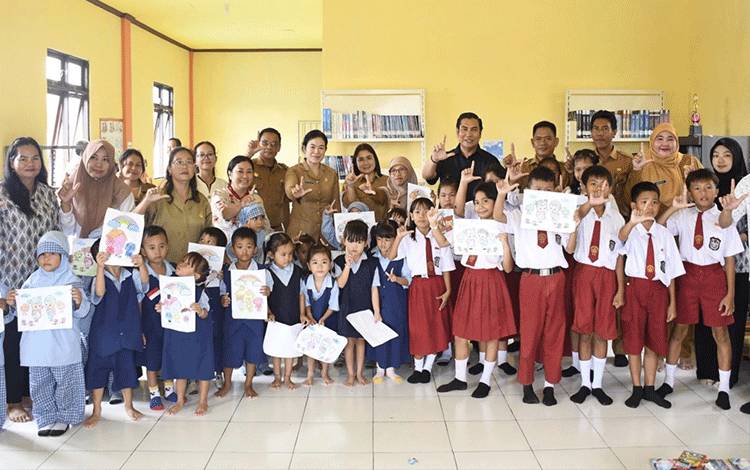 Dispursipda Pulpis Gelar Pelatihan Kreasi Anyaman Tali Milyard