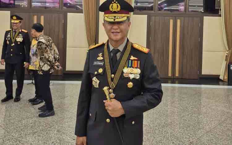 Kapolda Kalteng Terima Penghargaan Bintang Bhayangkara Pratama dari Mabes Polri
