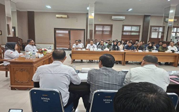 Bupati Kobar Tegaskan Investor Harus Dukung Program Pemerintah Daerah