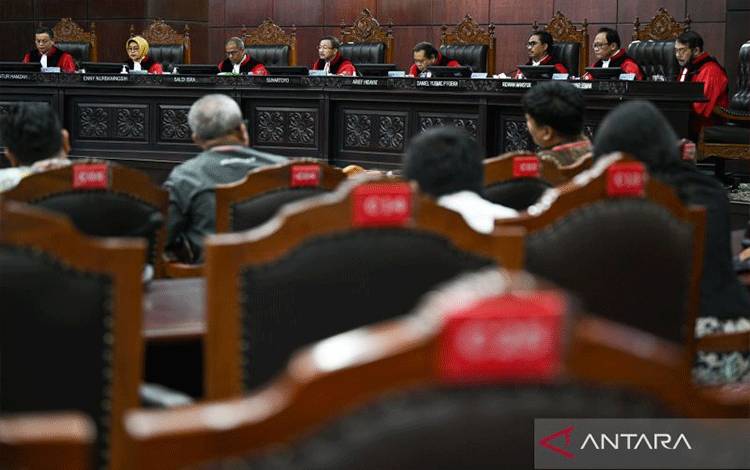 MK Tegaskan Anggota Polri Duduki Jabatan Sipil Harus Pensiun