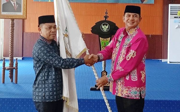 Bupati Bartim Berangkatkan 104 Kafilah Barito Timur Menuju MTQ Provinsi di Muara Teweh