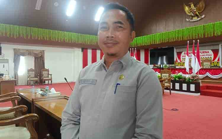 DPRD Pulang Pisau Bahas Jawaban Eksekutif atas Tiga Raperda Strategis, Target Rampung Desember 2025