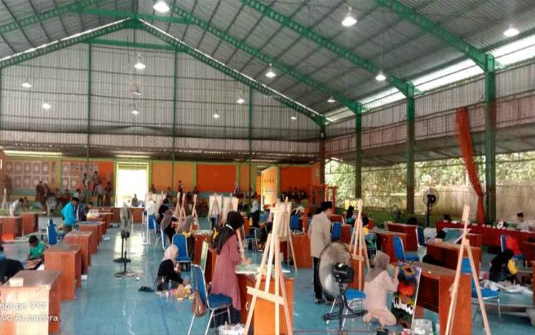 Hari Kedua Lomba Seni Kaligrafi Alquran MTQH XXXIII Kalteng Berjalan Lancar