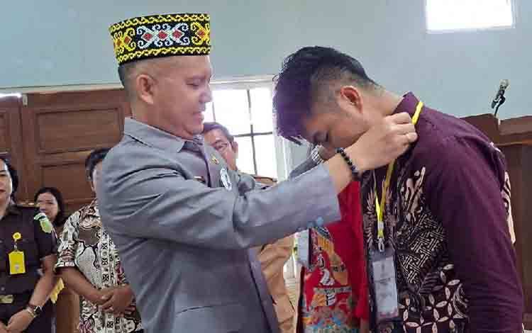 Bupati Gunung Mas Berharap Peserta Bisa Kembangkan Usaha Budidaya Jamur Tiram Usai Ikut Pelatihan