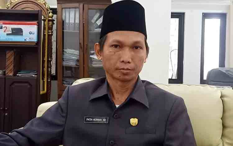 Patih Herman AB Apresiasi Kunjungan Kafilah MTQH ke Objek Wisata Barito Utara