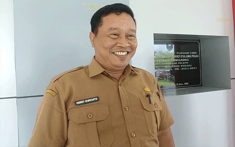 Plt Lurah Pulang Pisau Apresiasi Penyaluran Sembako untuk 109 Warga