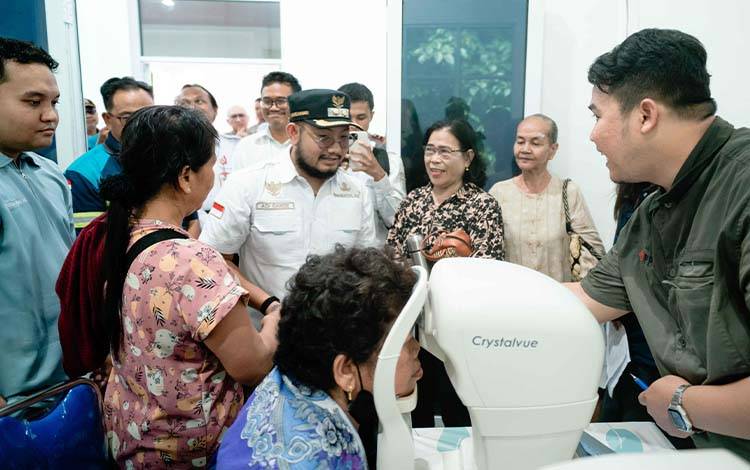 Buka Operasi Katarak Gratis, Wabup Bartim Tekankan Pentingnya Sinergi untuk Tekan Angka Kebutaan