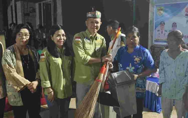 Bupati Gumas Ajak Masyarakat Galakkan Perilaku Hidup Bersih dan Sehat