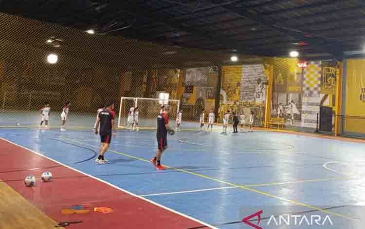 Pelatih Timnas Futsal Putri Yakin Tembus Semifinal SEA Games 2025