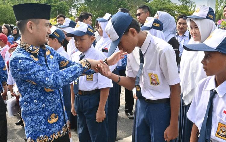 Wali Kota Palangka Raya Tekankan Perlindungan Guru dan Profesionalisme ASN
