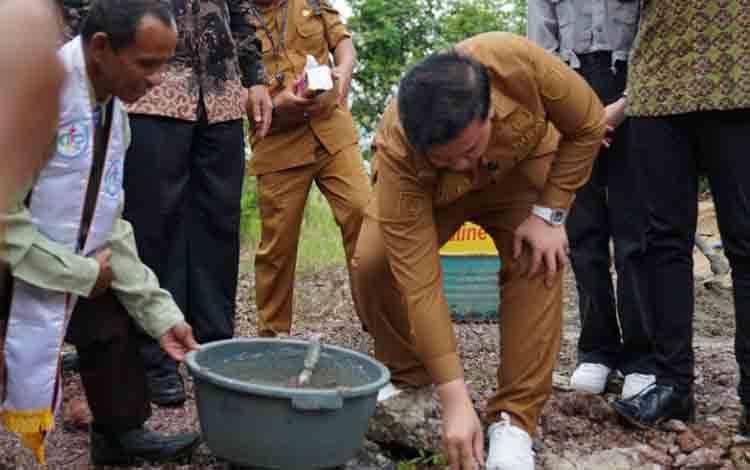 Bupati Lamandau Hadiri Peletakan Batu Pertama GKII Siloam Kujan, Dukung Peningkatan Kualitas Kehidupan Umat