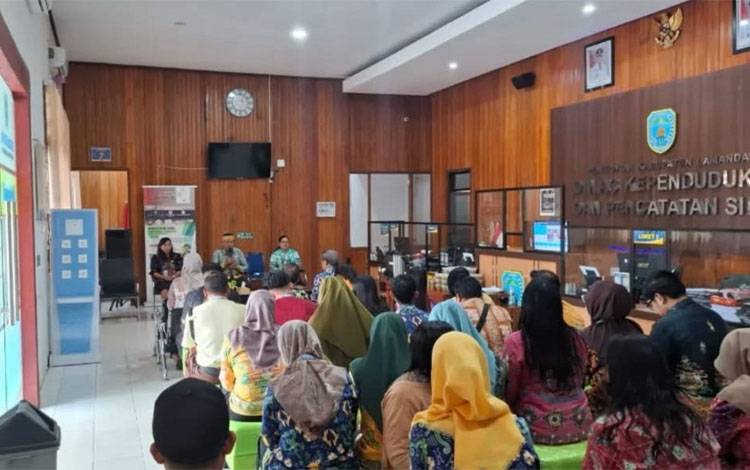 Disdukcapil Lamandau Tingkatkan Kualitas Layanan Administrasi Kependudukan