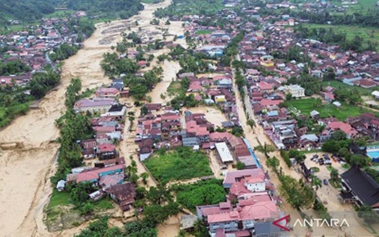 Mendiktisaintek Pastikan Posko Kampus Bantu Korban Bencana Sumatera