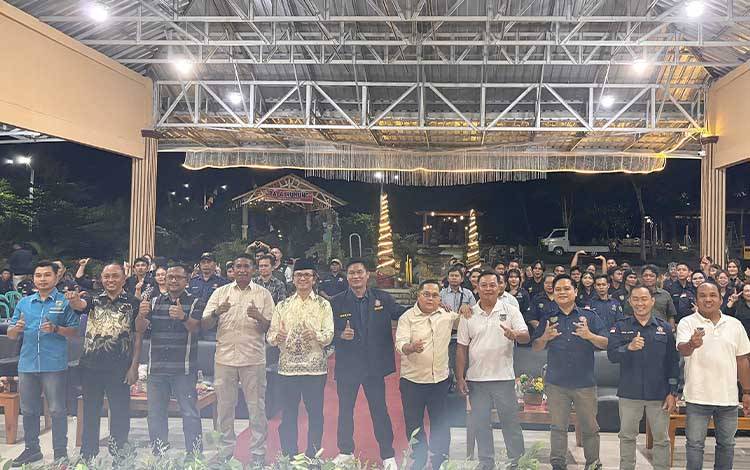 Bupati Apresiasi Semangat Kebangsaan Pemuda pada Penutupan Parade Merah Putih Karang Taruna Barito Timur