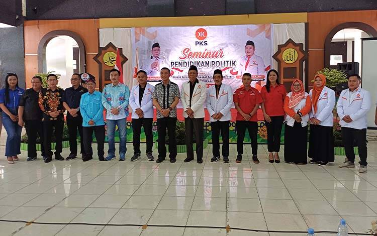 Seminar Pendidikan Politik PKS Dorong Literasi Demokrasi di Kotim