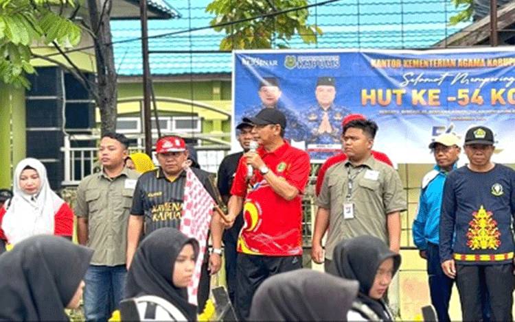 Kemenag Kapuas Buka HAB ke-80 dengan SKJ dan Jalan Sehat Kerukunan