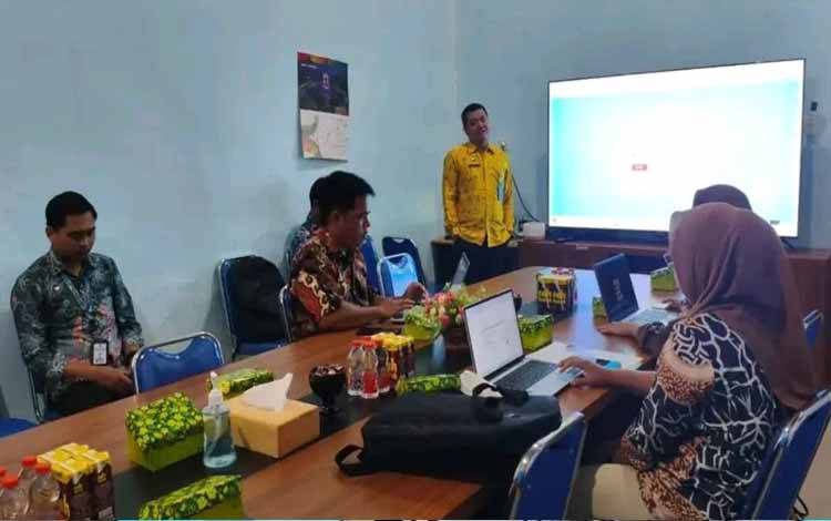 Dukcapil Lamandau Gelar Pelatihan Aplikasi GADIS RINDU untuk Percepat Layanan Administrasi Kependudukan