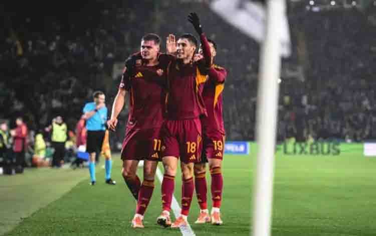 Dua Gol Evan Ferguson Bawa AS Roma Menang Telak 3-0 atas Celtic