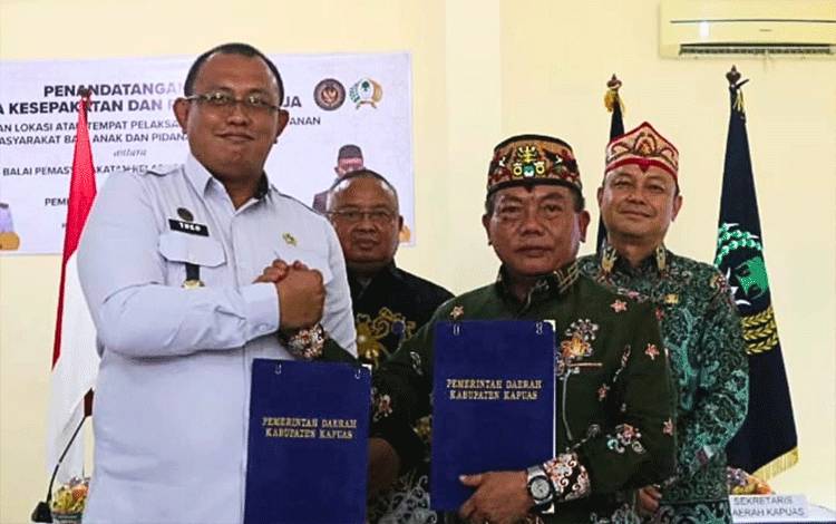 Bapas Palangka Raya Tandatangani Kesepakatan dengan Pemkab Kapuas untuk Pidana Alternatif