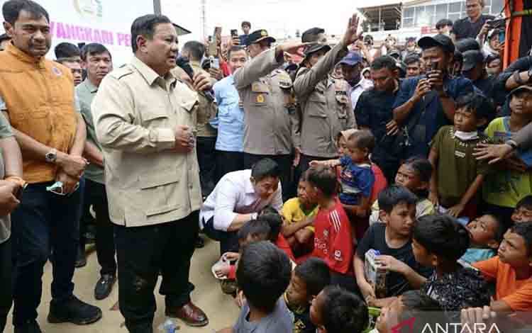 Prabowo Akui Kesulitan di Daerah Bencana, Janji Pemerintah Kerja Keras