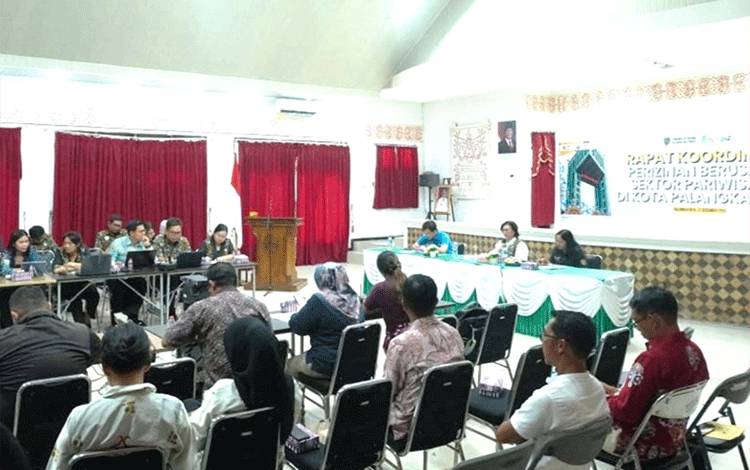 DPMPTSP Kalteng Lakukan Monitoring LKPM Perhotelan