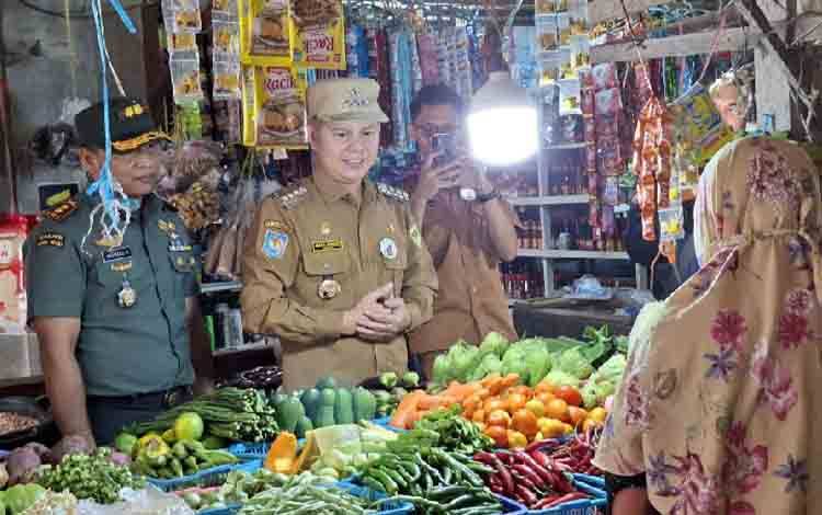 Bupati Gumas: Stok Bahan Pangan hingga LPG Aman Menjelang Natal dan Tahun Baru