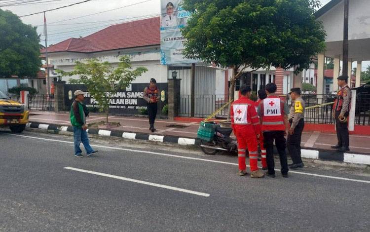 Jenazah Laki-Laki Ditemukan di Depan Kantor Samsat Pangkalan Bun
